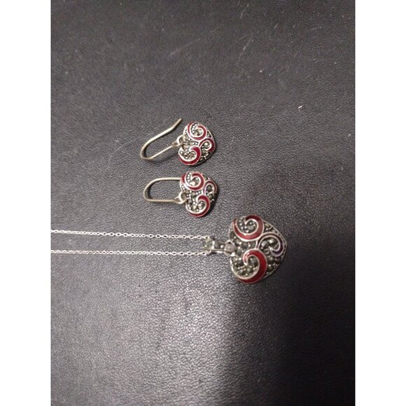 **Final Sale** Sterling silver heart necklace and earrings - Picture 11 of 12